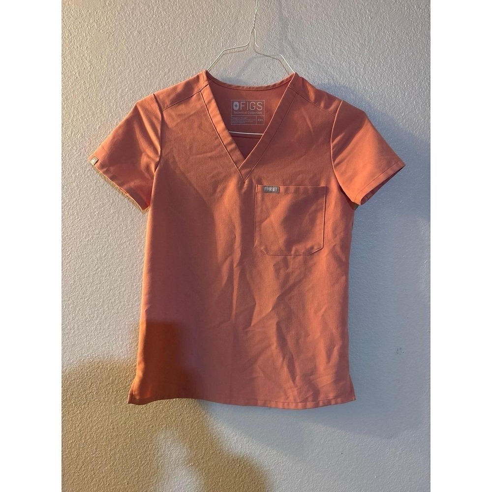 Figs scrub‎ top